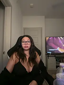 minhababyy XXX чат на живо