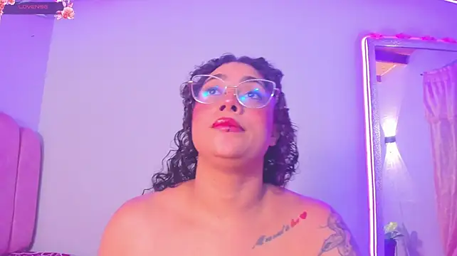 antonelllepiercee – Live XXX-chat