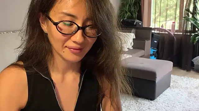 Kivoora Live XXX-chat