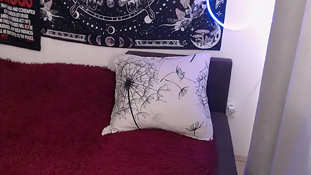 AlienforTwenty élő XXX-chatje