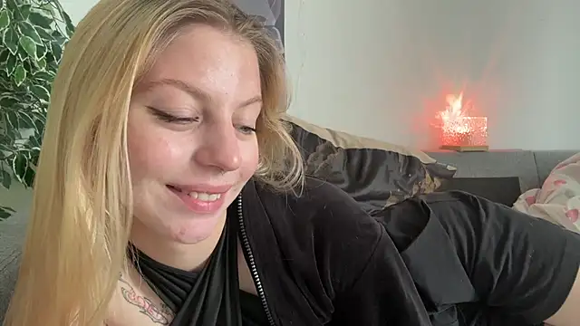Fanny_Fresh 라이브 XXX 채팅