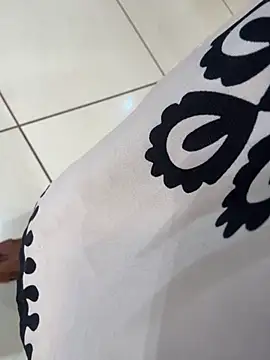 ChocoBliss Adlı Modelin Canlı XXX Sohbeti