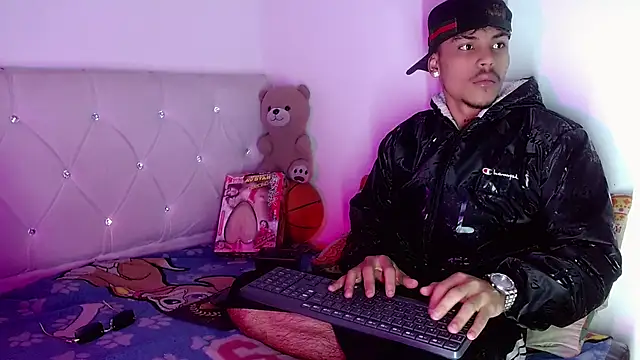 دردشة Angel_foxc13 الجنسية المباشرة