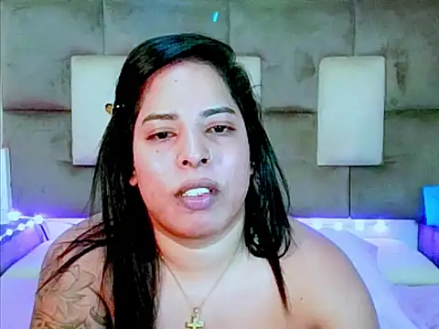 indiantopaz694u's Live XXX Chat