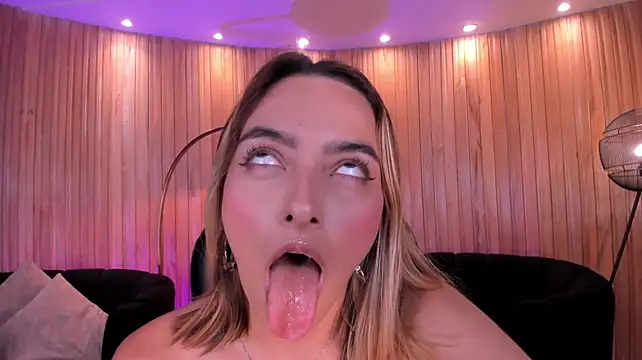MelissaMoore_'s Live XXX Chat