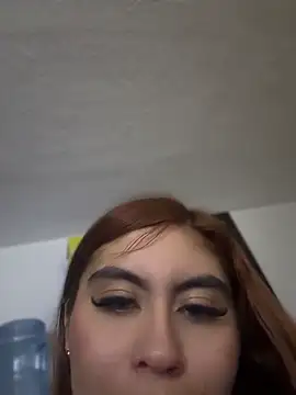 Chat XXX ao vivo de Stormiiii_