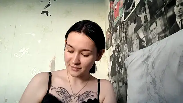 soffeeme élő XXX-chatje