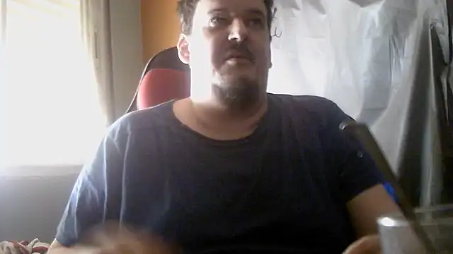 Chat +18 de porkorossy ao vivo