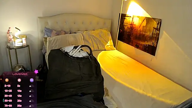 NinaDOM4CUM 现场XXX聊天