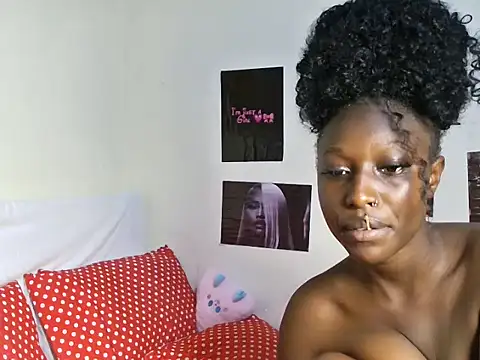 Aria_ah Adlı Modelin Canlı XXX Sohbeti