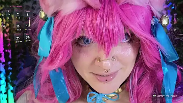 Mee-Meow's Live XXX Chat