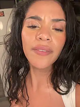 Camilachange's Live XXX Chat