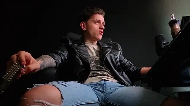 FelixStarkk Chat XXX in diretta