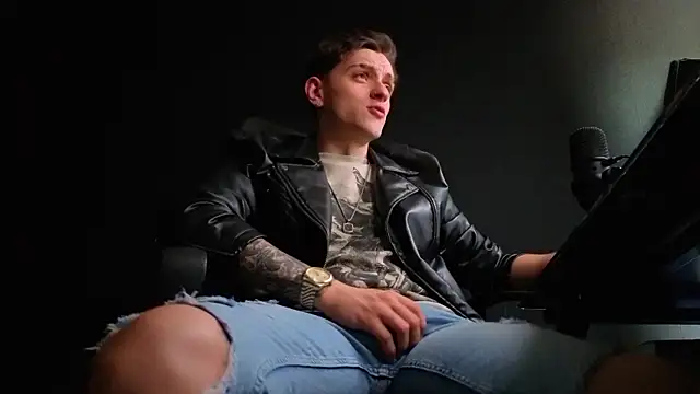 Онлайн чат XXX FelixStarkk