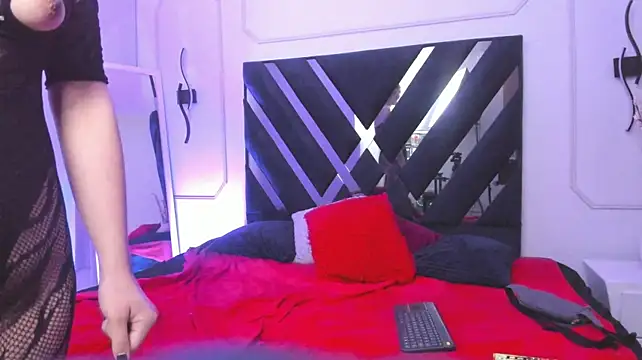 DarkRomanceXXX Adlı Modelin Canlı XXX Sohbeti