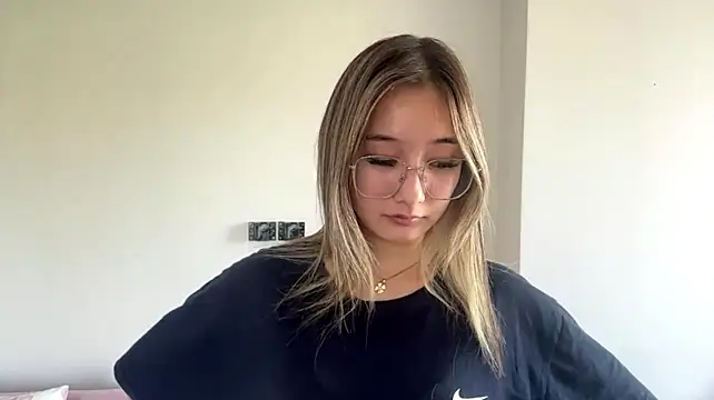 Chat +18 de CloudyClamber ao vivo