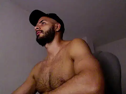 ThiagoToro's Live XXX Chat