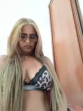 CristalDivine's Live XXX Chat