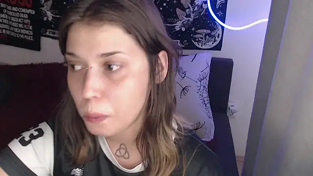 Chat XXX ao vivo de AlienforTwenty