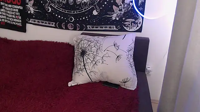 Chatroom XXX en direct de AlienforTwenty