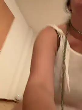 Lizzaa80 live XXX chat