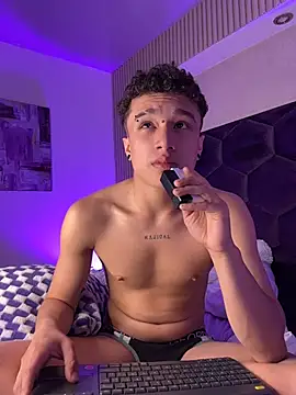 Chat XXX ao vivo de Dominik_Souza