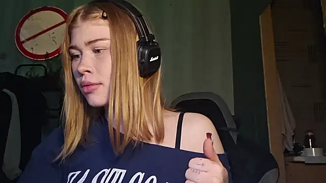 צ'אט XXX בשידור חי של LizaVogan