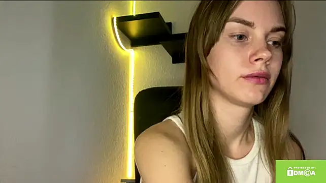 SunnyStrike Chat XXX in diretta