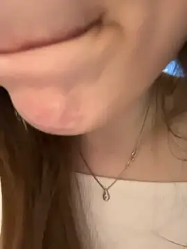 Lunabelle_ Adlı Modelin Canlı XXX Sohbeti