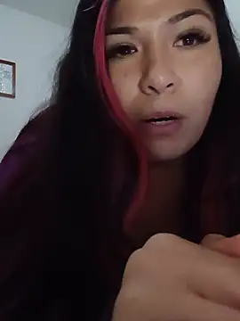 LatinaCalienteMilf's Live Chat Room