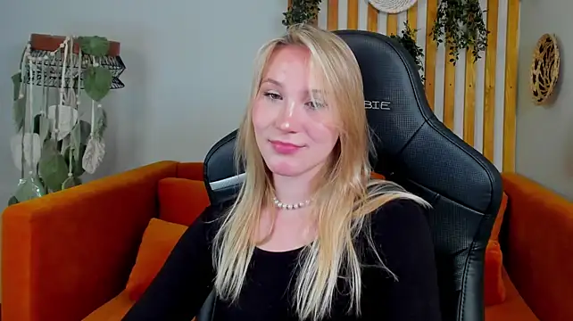 ElaraVoltage Live XXX-Chat