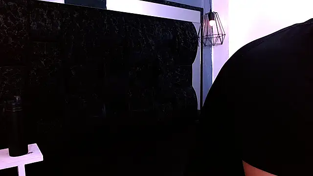 GoldenBoy_23 – Naživo XXX chat