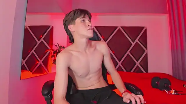 Axel_Royce Live XXX-chat