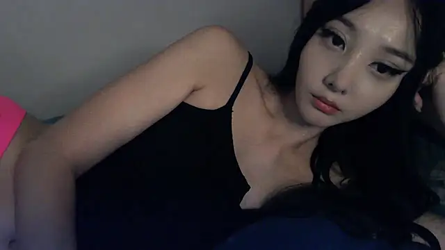 Fudzik0 Adlı Modelin Canlı XXX Sohbeti