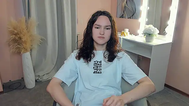 ElzaStrohm's Live XXX Chat