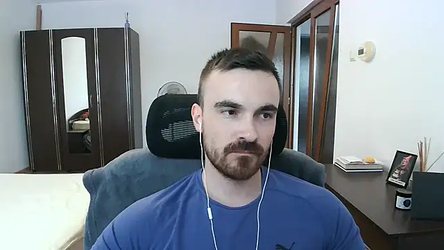 mu5clemania2's Live XXX Chat