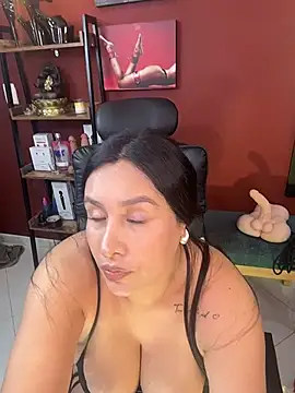 Chatroom XXX en direct de kendylovelancee