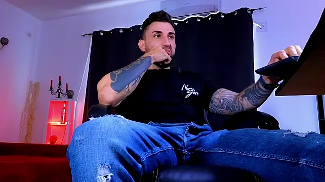 دردشة MightyAaron66 الجنسية المباشرة