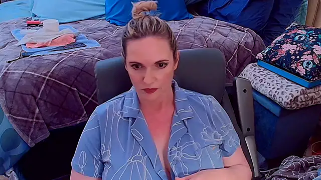แชท XXX สดของ ninajaymes