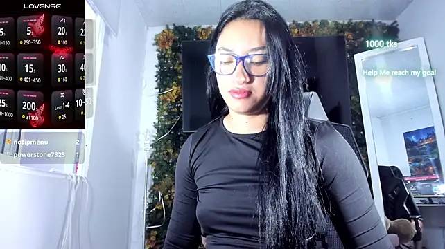 XXX chat uživo modela emily_palmeer
