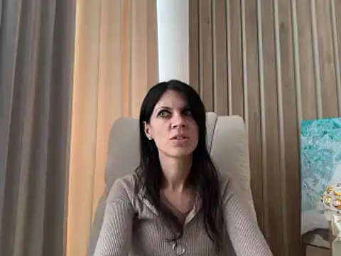 InjaAtHome Chat XXX in diretta