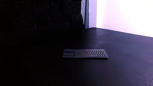 GoldenBoy_23 live XXX chat