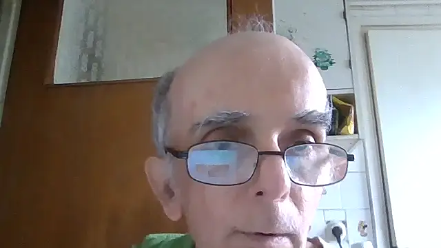 Chat +18 de mariusica1@xh ao vivo