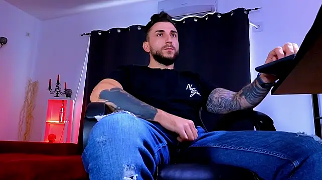 Chat XXX en directo de MightyAaron66