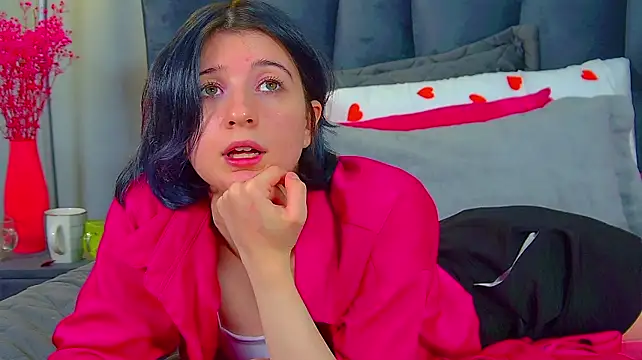 AnneAvelin Chat XXX in diretta