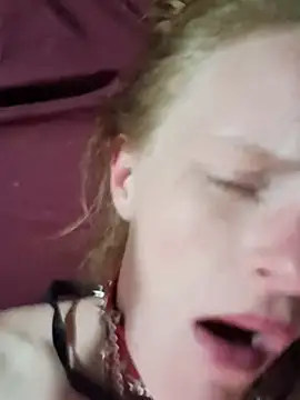 redslovestofuck Live XXX-chat