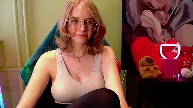 juicyPenny live XXX chat