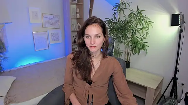 MirandaGlow live XXX chat