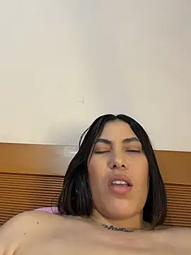 Anna_Bitch_Disgustingg Chat XXX in diretta