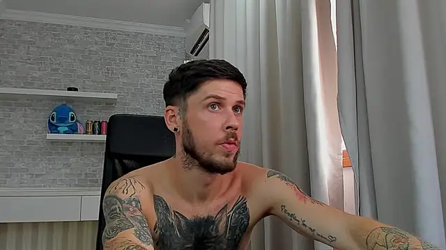 JonahShaw's Webcam Show